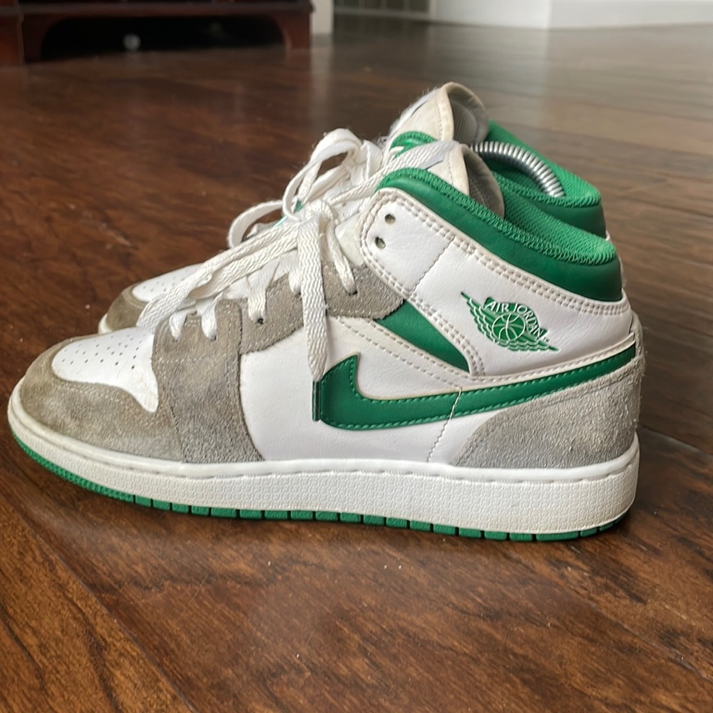 Back to school special! Jordan 1 Grey Pine Greens and Jordan 5 Blue Suedes - Picture 3 of 13